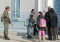 تحصیل بی دغدغه حق کودکان تونسی است