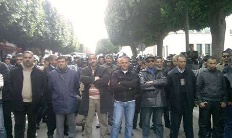 حمله پلیس تونس به مسلمانان معترض