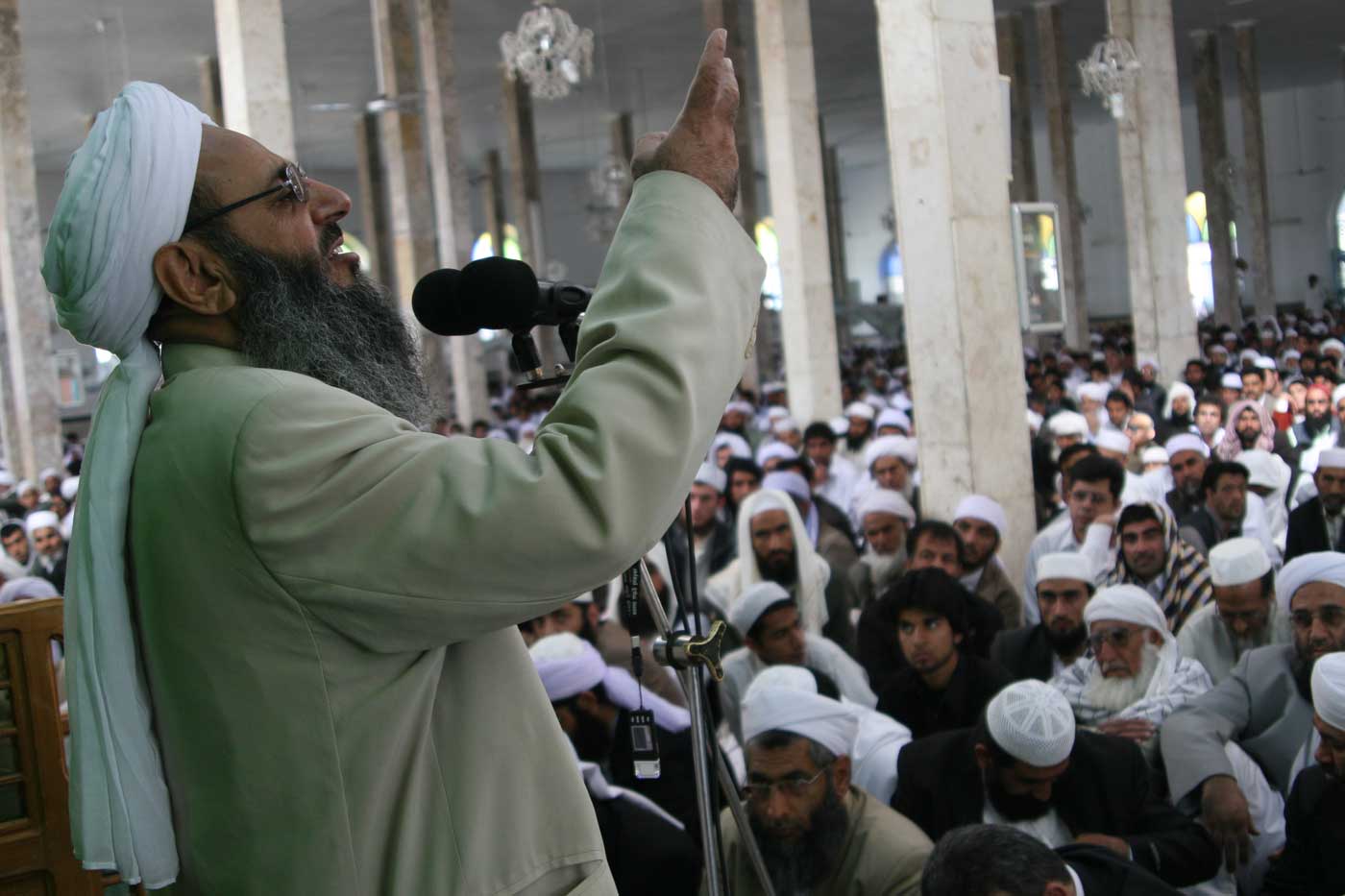 المولوي إسماعيل زهي: الوحدة هي السبيل لحل مشاكل الأمة الإسلامية