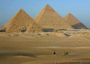 پیش بینی ۱۳ میلیون گردشگر برای مصر در سال ۲۰۱۲
