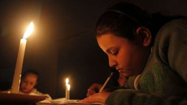 کشته شدن ۴ فلسطینی بر اثر حملات اسرائیل و بحران انرژی در غزه