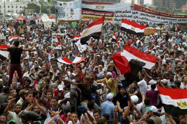 تداوم تظاهرات مصری ها عليه شورای نظامی