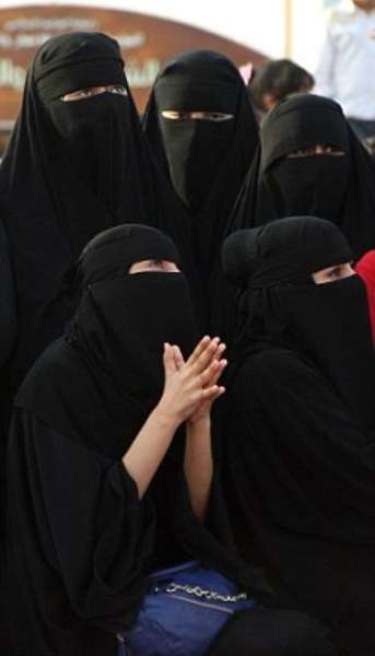 خواتین کے جائز حقوق کو نظر انداز کرنے میں سعودی عرب سب سے آگے