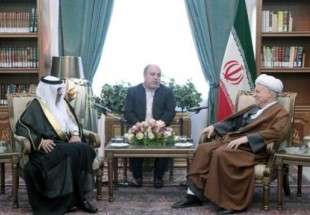 رفسنجاني للسفير السعودي : التعاون الايراني السعودي سيحد من الفتن المذهبية