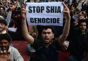 Pakistanis in Karachi protest against killing of Shias