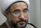 Ayatollah Araki offers condolence for the loss of unity activist