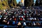 رغم إجراءات الاحتلال.. الفلسطينيون يؤدون صلاة العيد في القدس