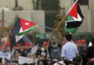 اردنی ها با برگزاری تظاهرات خواستار قطع روابط با رژیم صهیونیستی شدند