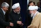الرئيس روحاني يكرم اية الله التسخيري