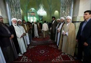 Ayatollah Araki attends Yemen martyrs commemoration ceremony