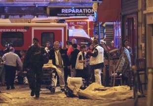 مرگ 16 خارجی درحملات پاریس/ والس: فرانسه درحال جنگ با داعش است