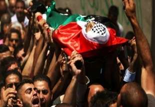 شهادت یک جوان فلسطینی و زخمی شدن 2 نفر دیگر در شرق غزه/اذان دسته جمعی ساکنان قدس در اعتراض به ممنوعیت پخش اذان