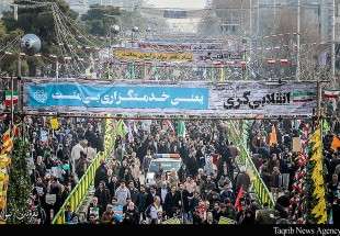 ایران میں انقلاب کی سالگرہ کی ریلیوں میں لاکھوں افراد کی شرکت  