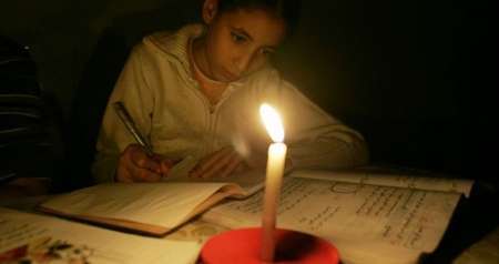 أزمة الكهرباء تتفاقم فی غزة دون حلول ووصلت اسوأ حالاتها