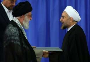 قائد الثورة يوشّح حكم رئاسة روحاني للجمهورية الاسلامية الايرانية