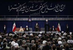 روحاني: نعمل لتصبح ايران قوة اقتصادية مؤثرة في المنطقة والعالم
