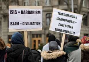 ​تظاهرات سوئیسی‌ها در محکومیت اسلام‌هراسی