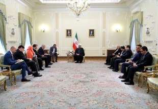 الرئيس روحاني يستقبل وزير الخارجية البريطاني