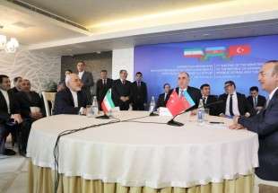 ظريف: الاجتماع الثلاثي بين ايران وتركيا واذربيجان خطوة فاعلة للتعاون الإقليمي