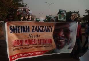 ادامه تظاهرات مردم نیجریه در حمایت از شیخ زکزاکی