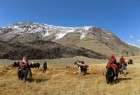 Des nomades kirghizes rêvent de rentrer au pays