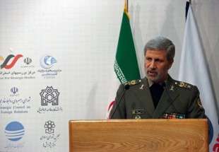 وزير الدفاع: العدو يمارس حروبا نفسية على نطاق واسع ضد الشعب الايراني
