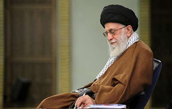 الإمام الخامنئي يوافق على إصدار عفو وتخفيض مدد محكومية عدد من المدانين في إيران