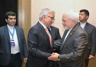 ایران اور پاکستان خطے میں دو اہم ہمسایہ ممالک ہیں:ظریف
