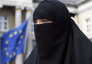 Algerian businessman pledges to pay veil fines in Denmark