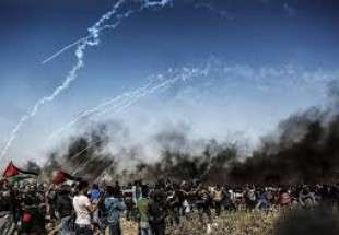 ميدل ايست: إسرائيل تستخدم غاز مجهول ضد المتظاهرين في غزة