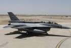 Des avions de chasse qataris volent à proximité d’un avion civil émirati