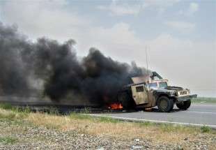حمله داعش به خودروی حامل سربازان ارتش افغانستان