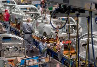 US manufacturers warn of economical harm over auto tariffs