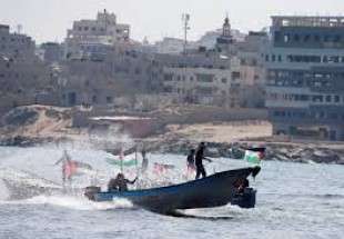 Israeli forces stop boat carrying humanitarian aid for Gaza