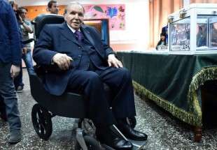 Algérie: un 5e mandat de Bouteflika de plus en plus proche