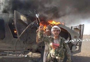 تدمير مدرعة وإحراق آليتين للمرتزقة بالساحل الغربي اليمني