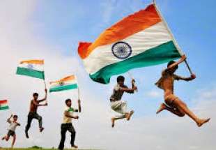 ہندوستان میں جشن آزادی منانے کے لیے پوری قوم یکجا