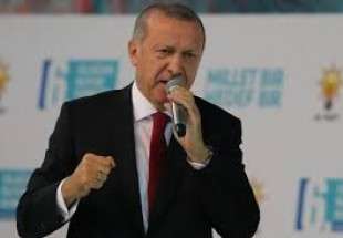 Turquie : Erdogan défie les Etats-Unis de Trump au congrès de son parti