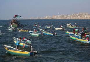 25 إصابة اثر قمع الاحتلال للمسير البحري شمال غزة