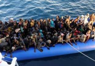 قبرص تنقذ 36 مهاجرا سوريا قبالة سواحلها