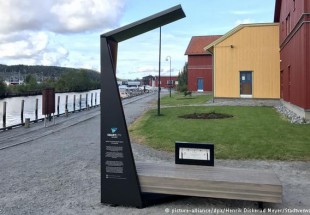 في النرويج.. مقاعد ذكية لشحن الهاتف وولوج الانترنيت مجانا بالشوارع