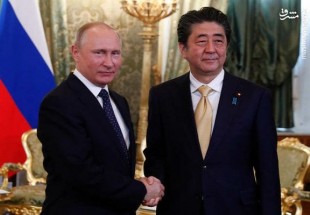 Putin proposes Abe mutual peace treaty signing without any precondition