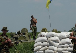 القوات الأوكرانية تعلن عن 37 عملية إطلاق نار على مواقعها في دونباس