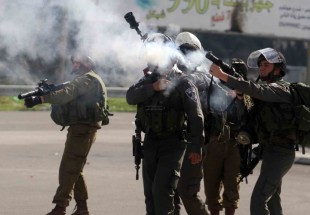 اصابات بين الفلسطينيين خلال مواجهات مع العدو الاسرائيلي بمخيم شعفاط