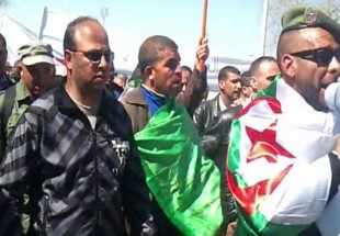 قوات الامن الجزائرية تمنع آلاف العسكريين السابقين من بلوغ العاصمة