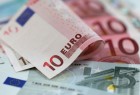 اليورو يتراجع بعد أنباء عن تأجيل إجتماع الميزانية الإيطالية