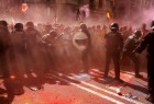 24 جريحا في اشتباكات بين متظاهرين انفصاليين والشرطة في كاتالونيا