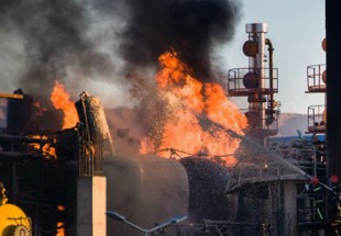 مصرع وإصابة 12 شخصاً في حريق مصنع للبتروكيماويات بمدينة "ينبع" السعودية
