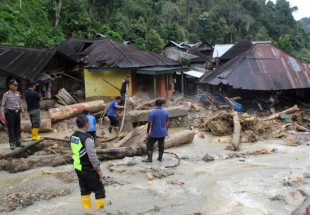 Floods, landslides in Indonesia leave 22 dead, 15 missing