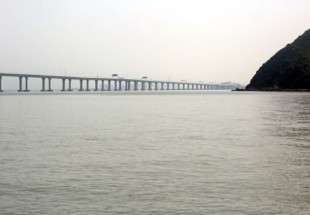 افتتاح أطول جسر بحري في العالم جنوبي الصين